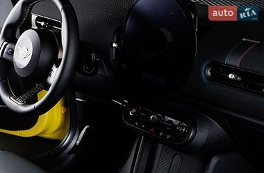 Хэтчбек MINI Cooper 2024 в Черновцах