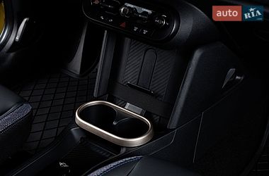 Хэтчбек MINI Cooper 2024 в Черновцах