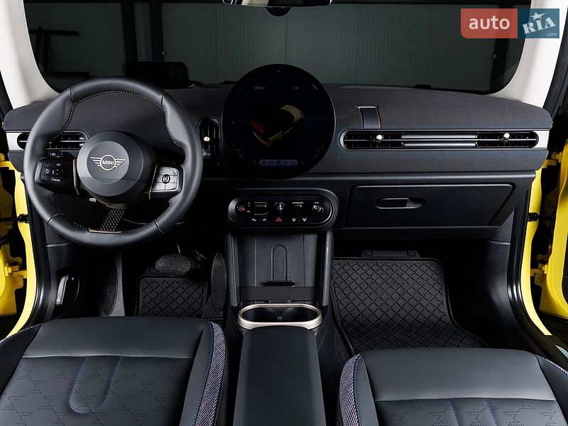 Хэтчбек MINI Cooper 2024 в Черновцах