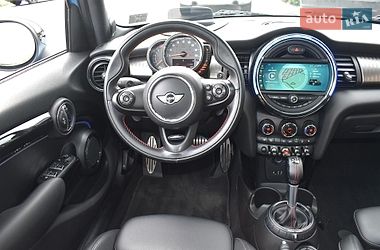 Хетчбек MINI Cooper 2017 в Києві