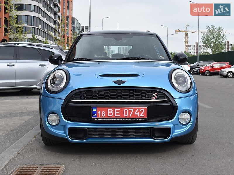 Хетчбек MINI Cooper 2017 в Києві