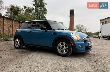 Хэтчбек MINI Cooper 2012 в Львове