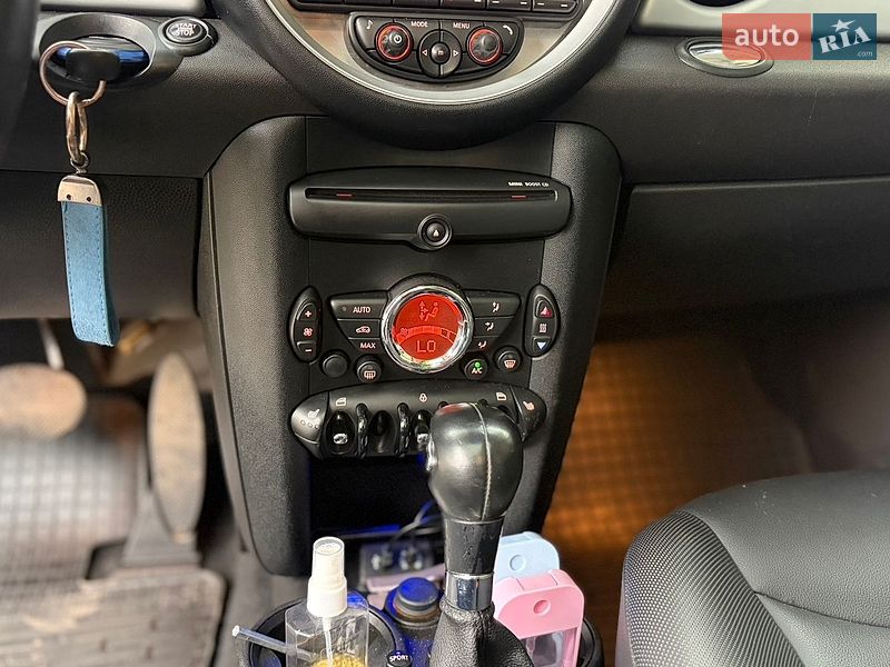 Хэтчбек MINI Cooper 2012 в Львове