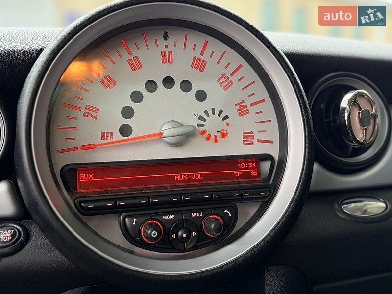 Хэтчбек MINI Cooper 2012 в Львове