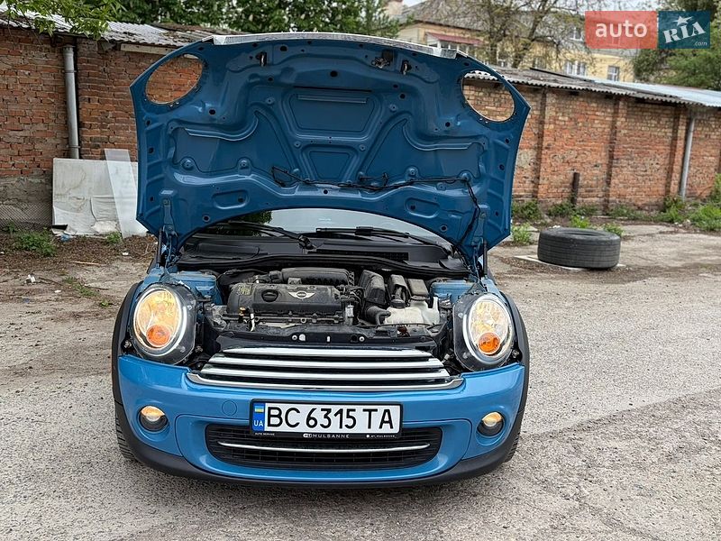 Хэтчбек MINI Cooper 2012 в Львове