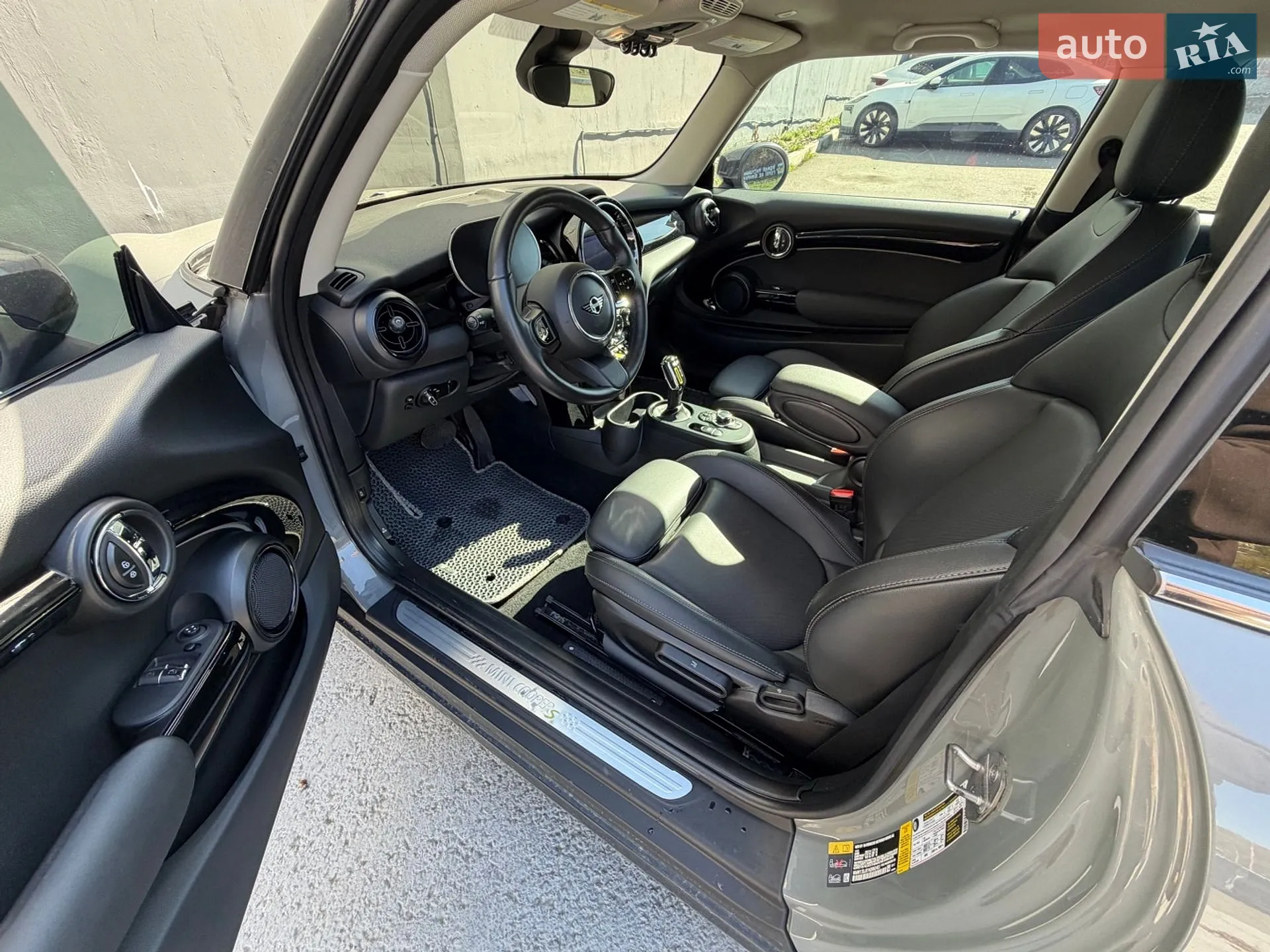 2021 MINI Cooper - мініатюра 2