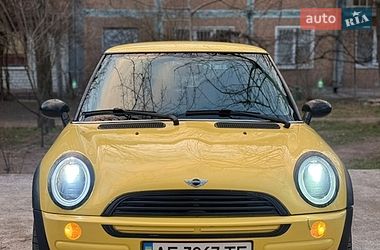 Хетчбек MINI Cooper 2002 в Запоріжжі
