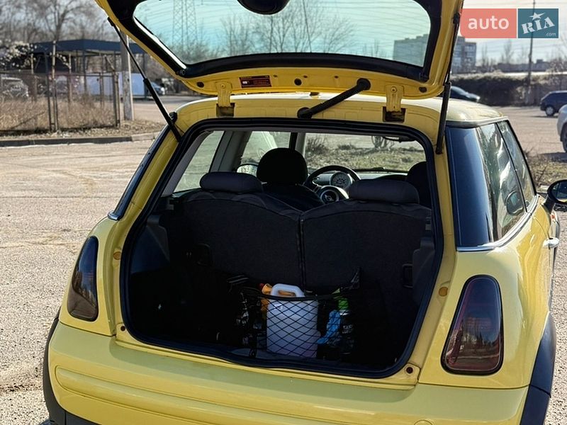 Хэтчбек MINI Cooper 2002 в Запорожье