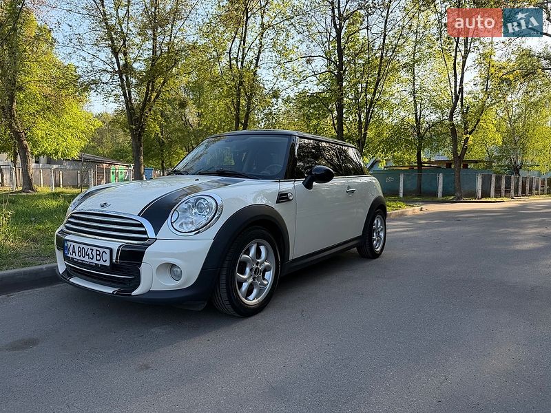 Хэтчбек MINI Cooper 2013 в Киеве