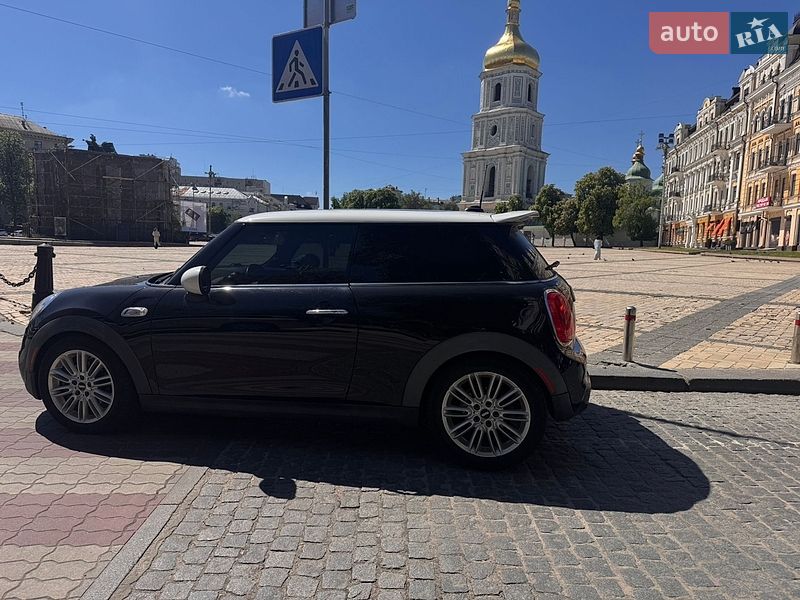 Хэтчбек MINI Cooper 2015 в Киеве
