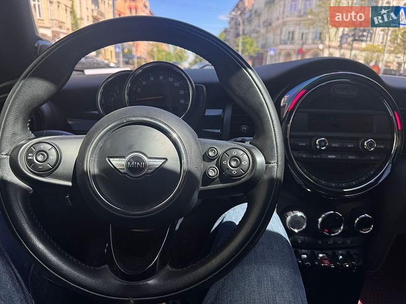 Хэтчбек MINI Cooper 2015 в Киеве