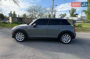 Хэтчбек MINI Cooper 2019 в Кременчуге