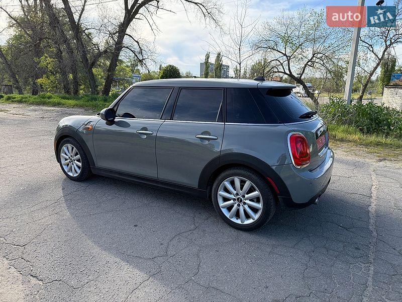 Хэтчбек MINI Cooper 2019 в Кременчуге