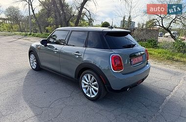 Хэтчбек MINI Cooper 2019 в Кременчуге