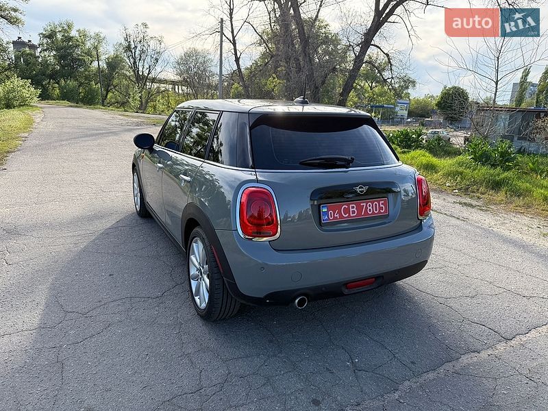 Хэтчбек MINI Cooper 2019 в Кременчуге