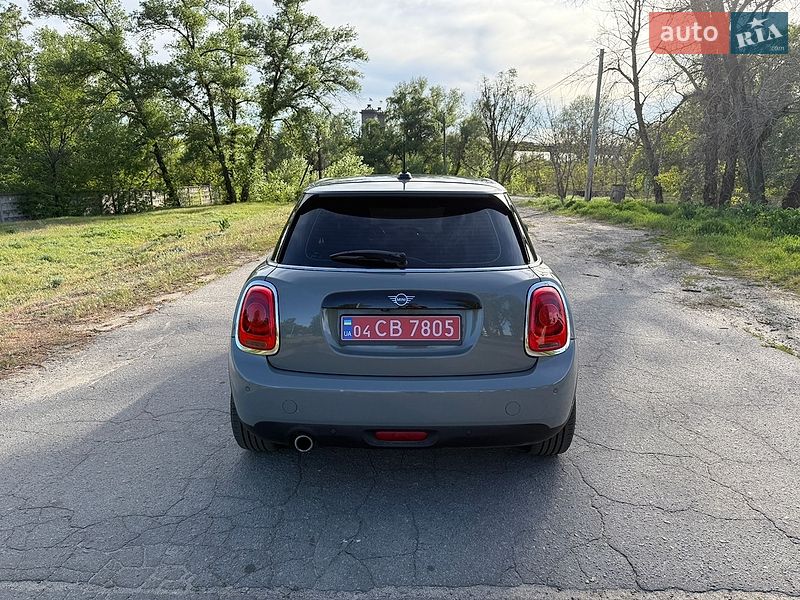 Хэтчбек MINI Cooper 2019 в Кременчуге