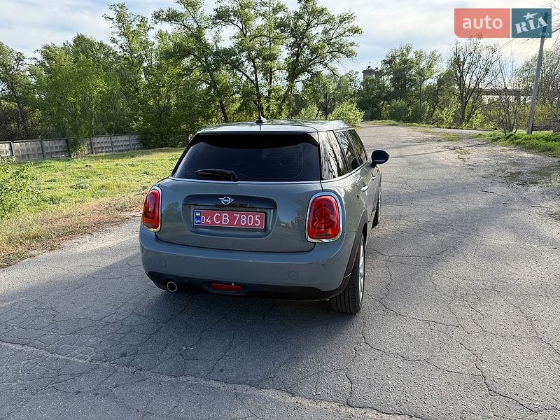Хэтчбек MINI Cooper 2019 в Кременчуге