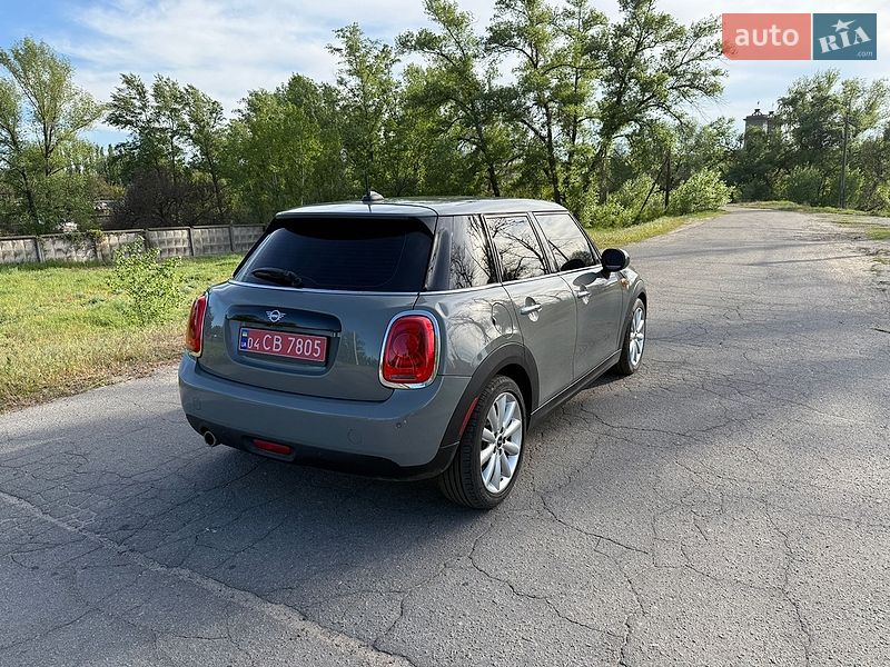 Хэтчбек MINI Cooper 2019 в Кременчуге