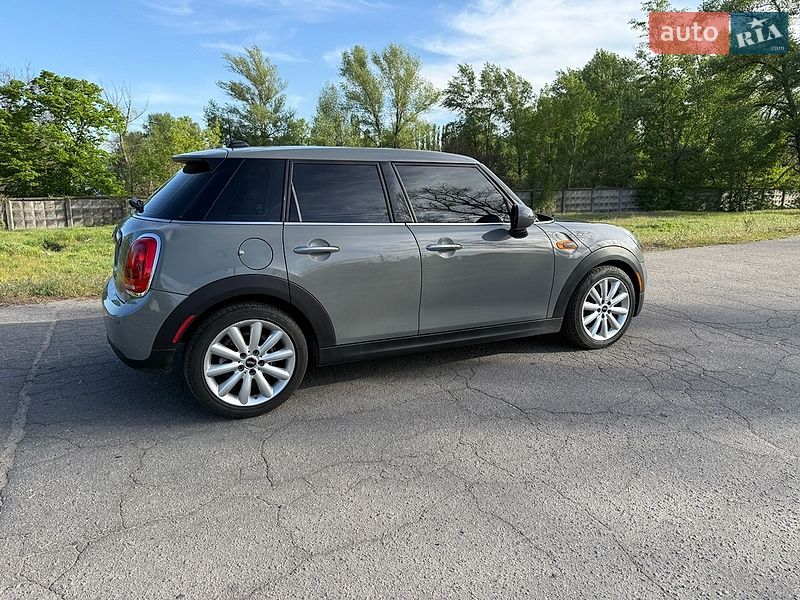 Хэтчбек MINI Cooper 2019 в Кременчуге