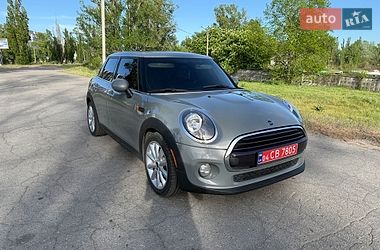 Хэтчбек MINI Cooper 2019 в Кременчуге
