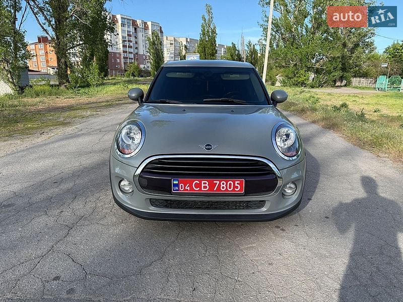 Хэтчбек MINI Cooper 2019 в Кременчуге