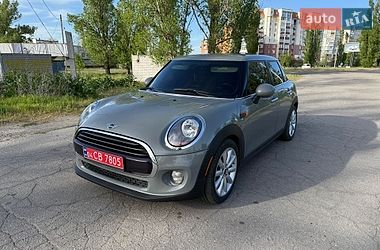 Хэтчбек MINI Cooper 2019 в Кременчуге