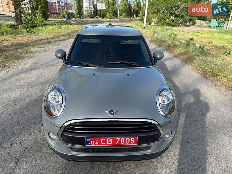 Хэтчбек MINI Cooper 2019 в Кременчуге
