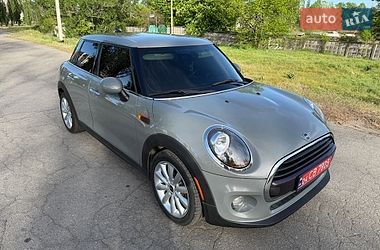 Хэтчбек MINI Cooper 2019 в Кременчуге