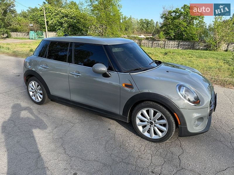 Хэтчбек MINI Cooper 2019 в Кременчуге