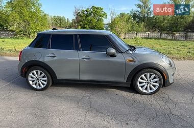 Хэтчбек MINI Cooper 2019 в Кременчуге