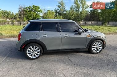 Хэтчбек MINI Cooper 2019 в Кременчуге