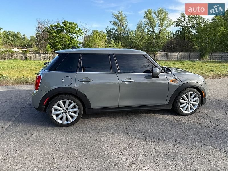 Хэтчбек MINI Cooper 2019 в Кременчуге