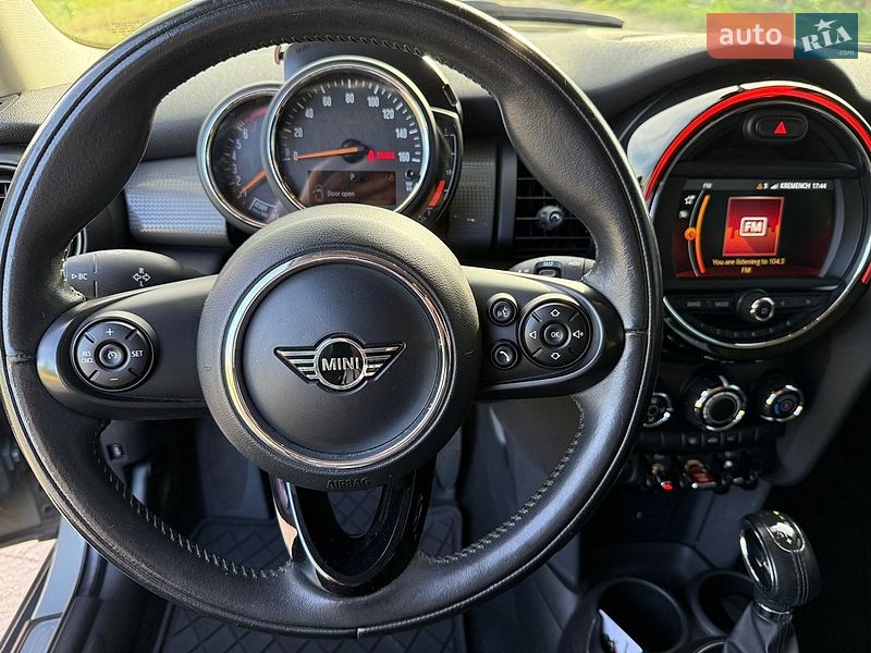 Хэтчбек MINI Cooper 2019 в Кременчуге