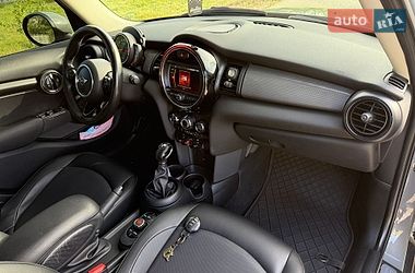 Хэтчбек MINI Cooper 2019 в Кременчуге