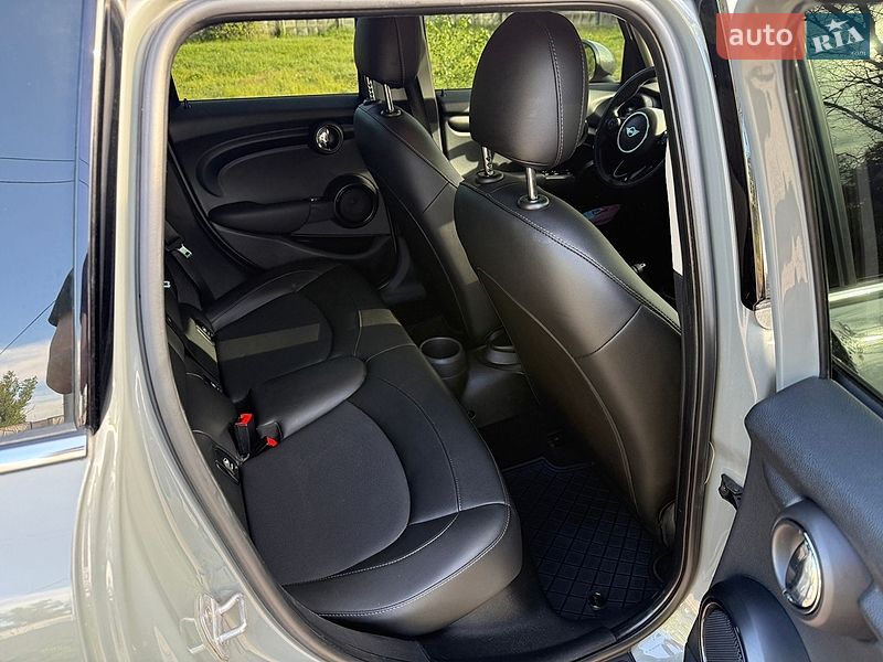 Хэтчбек MINI Cooper 2019 в Кременчуге