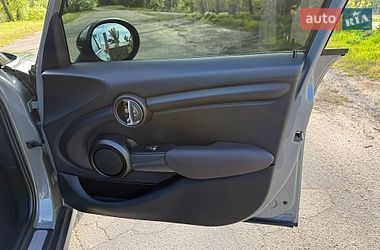 Хэтчбек MINI Cooper 2019 в Кременчуге