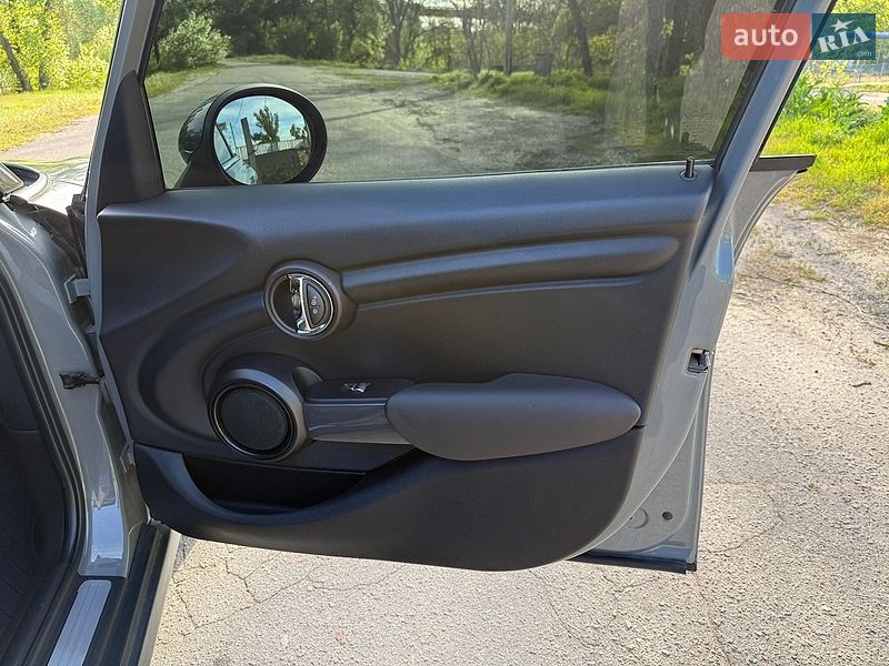 Хэтчбек MINI Cooper 2019 в Кременчуге