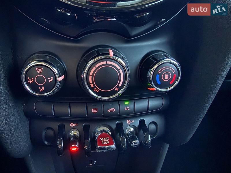 Хэтчбек MINI Cooper 2019 в Кременчуге