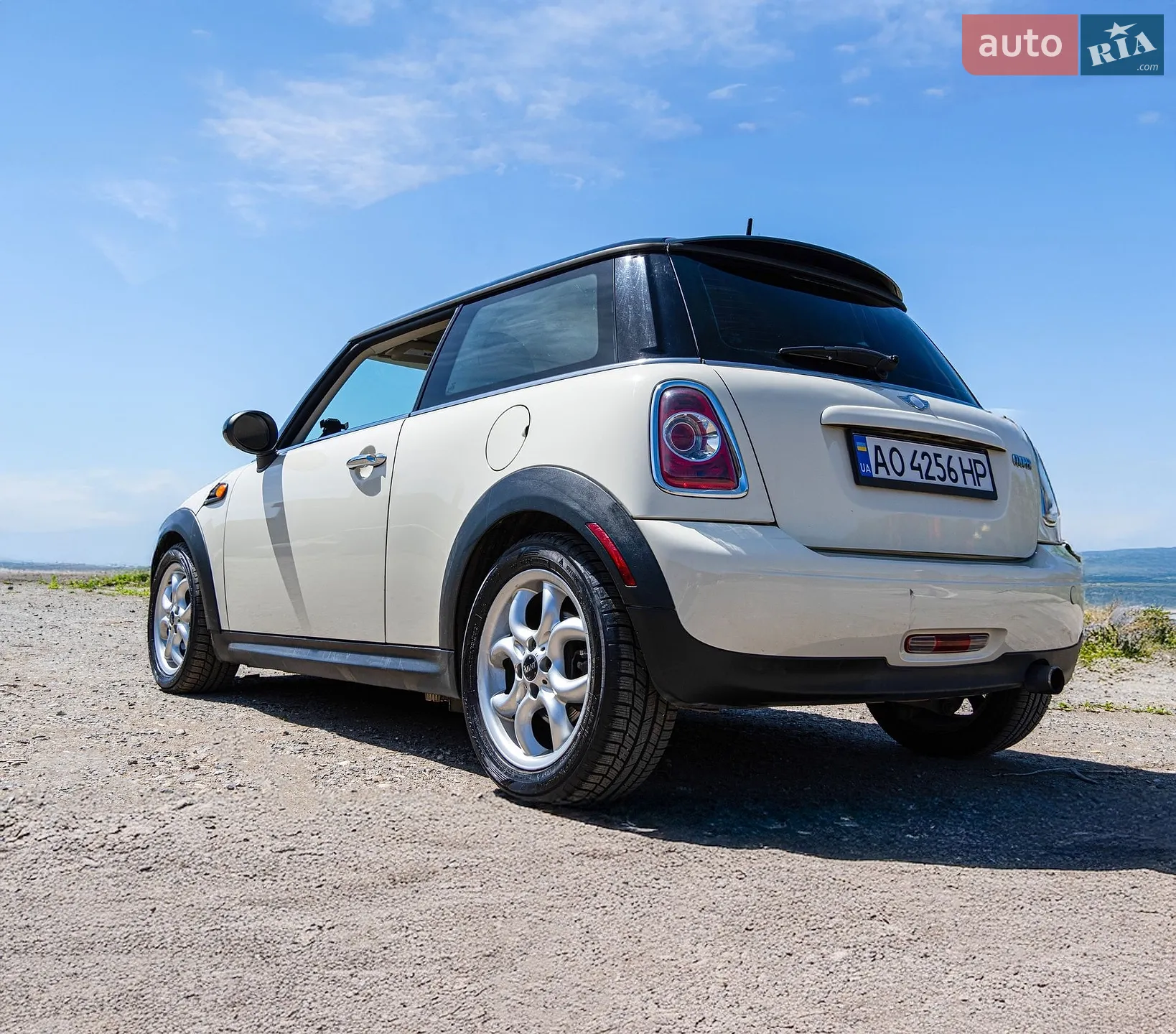 2011 MINI Cooper - мініатюра 3