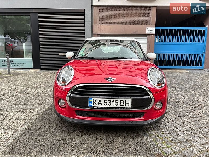 Хэтчбек MINI Cooper 2019 в Киеве
