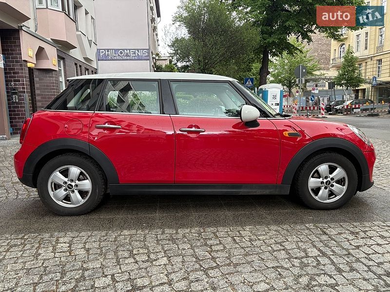 Хэтчбек MINI Cooper 2019 в Киеве