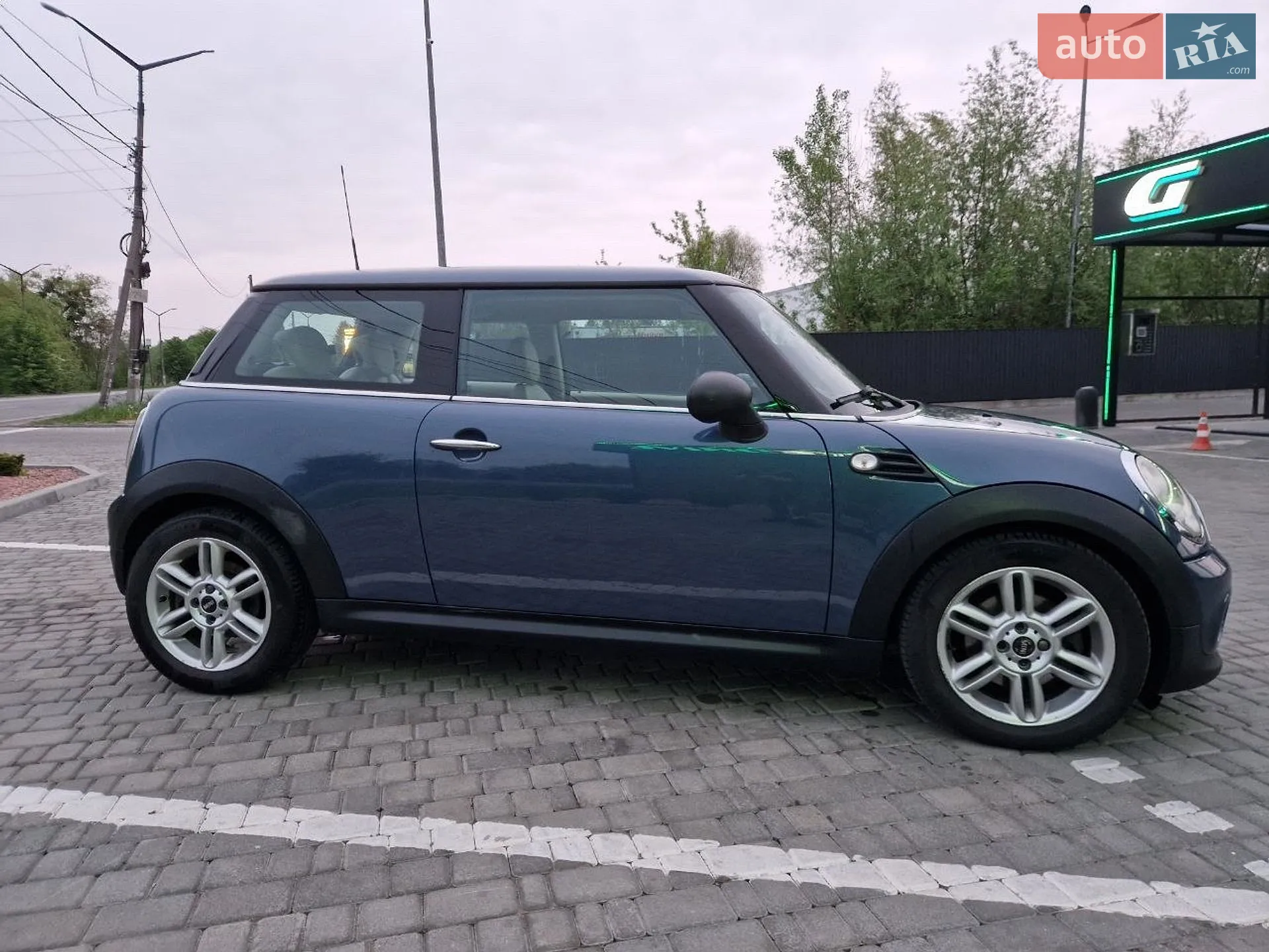 2010 MINI Cooper - мініатюра 3