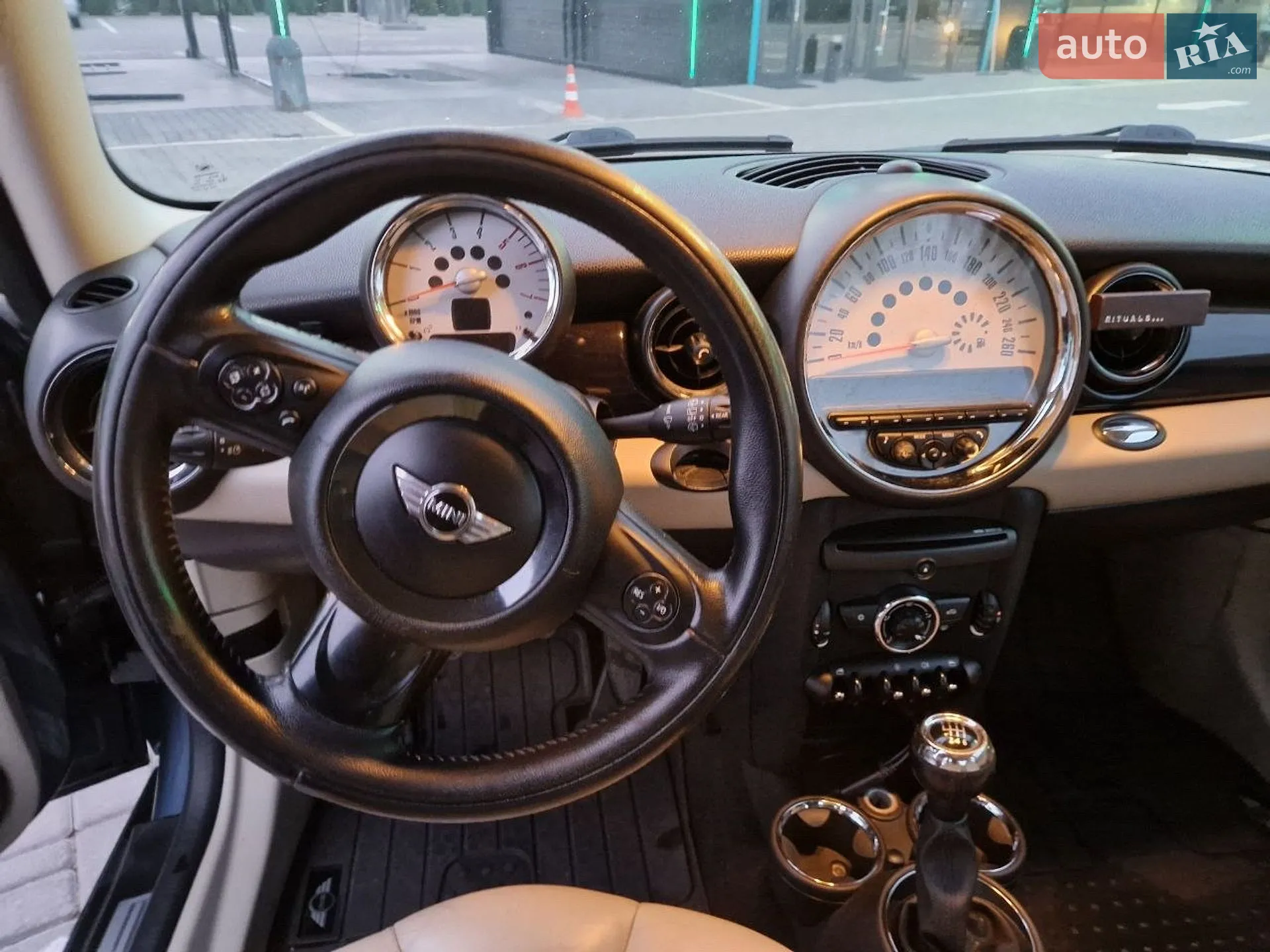 2010 MINI Cooper - мініатюра 7