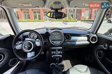 Хэтчбек MINI Cooper 2010 в Ирпене