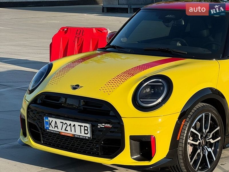 Хетчбек MINI Cooper 2024 в Києві