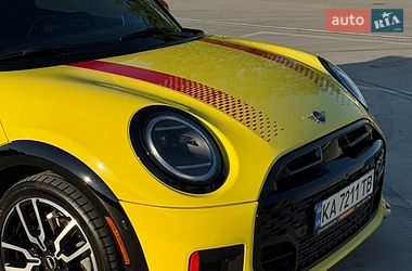 Хетчбек MINI Cooper 2024 в Києві