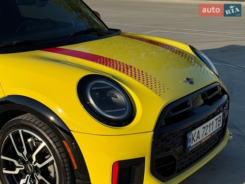 Хетчбек MINI Cooper 2024 в Києві