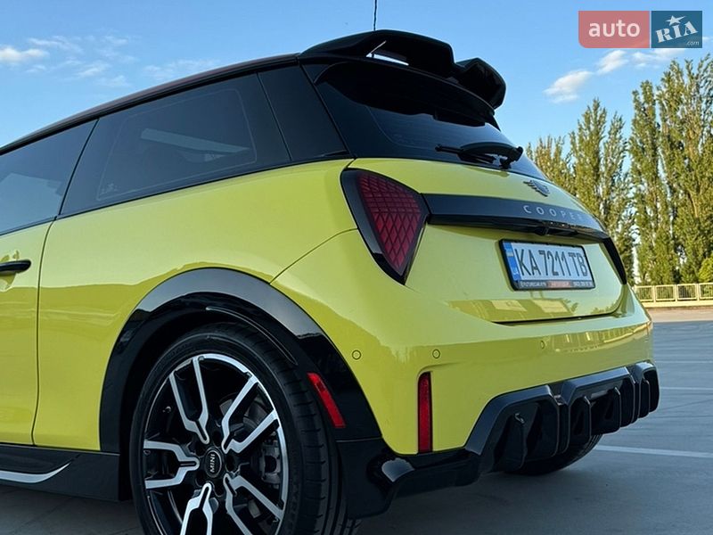 Хетчбек MINI Cooper 2024 в Києві