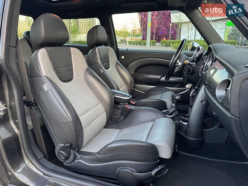 Хэтчбек MINI Cooper 2005 в Киеве