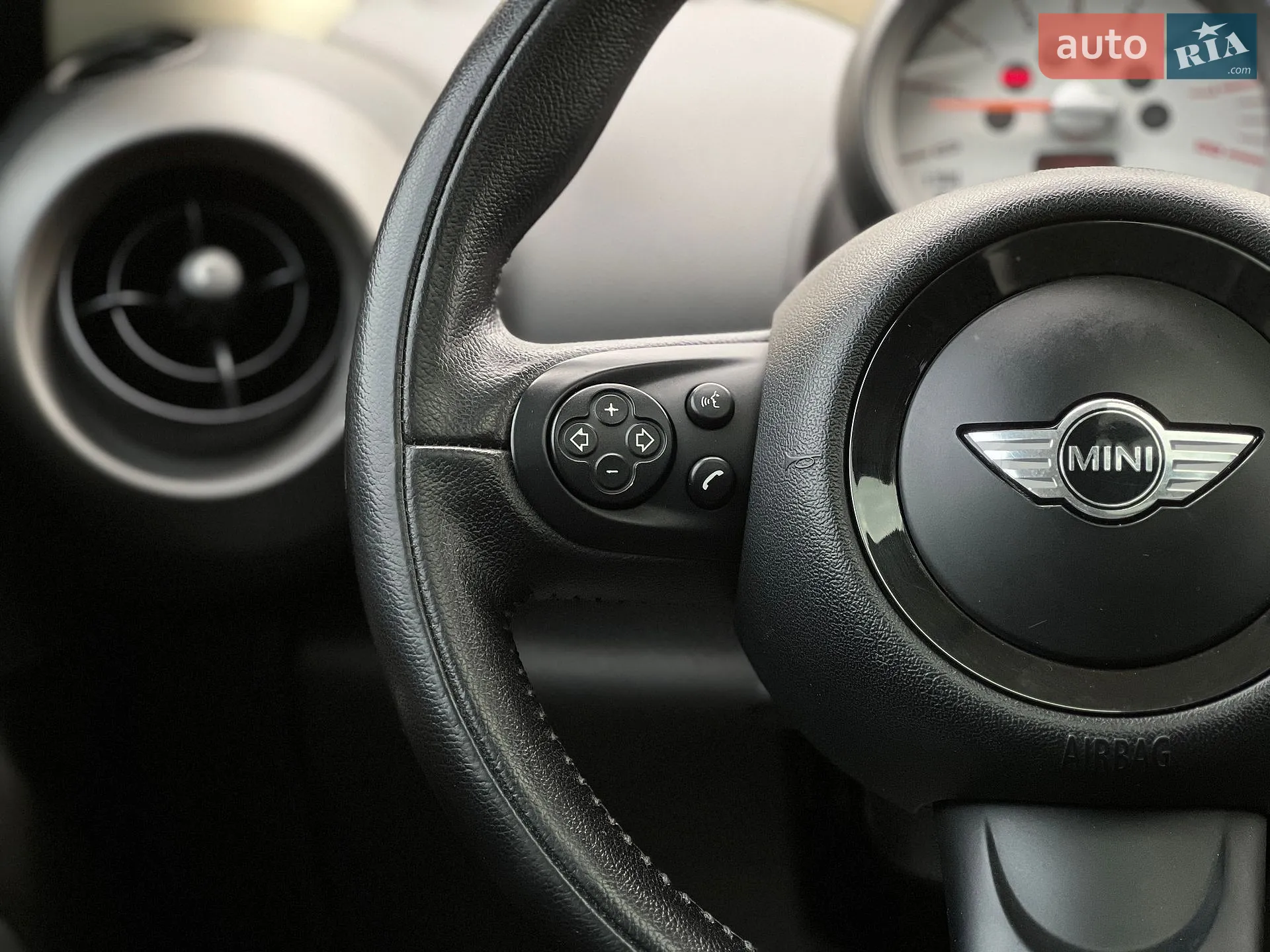 2012 MINI Cooper - мініатюра 12